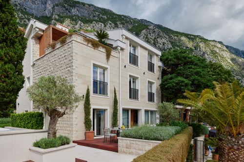 Villa Forza 20